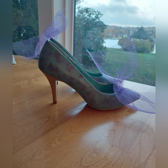 Custom dyed heels - Picture 3 of 4